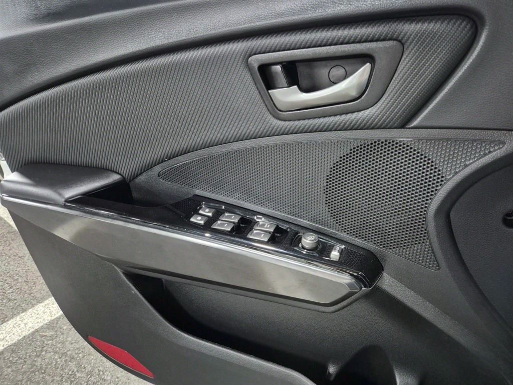 Ssangyong Tivoli 2020 Blanco - Importación desde Corea - HF Imports Iquique - Foto 13