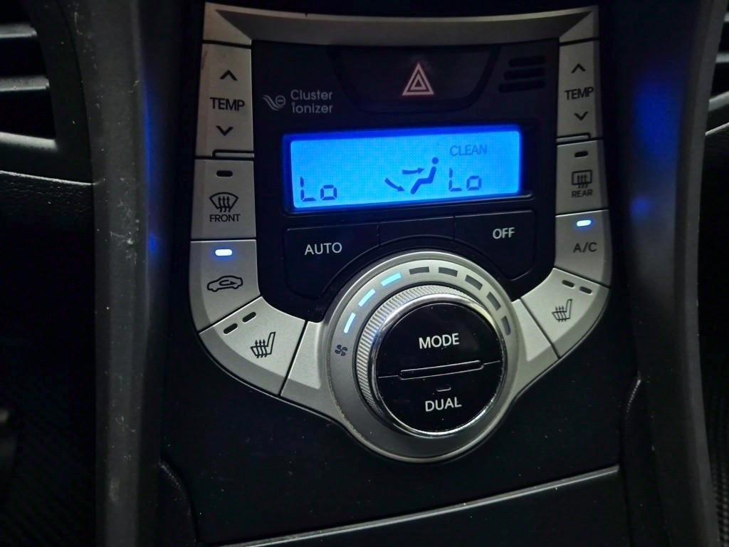 HYUNDAI Avante 2011 Blanco - Importación desde Corea - HF Imports Iquique - Foto 16