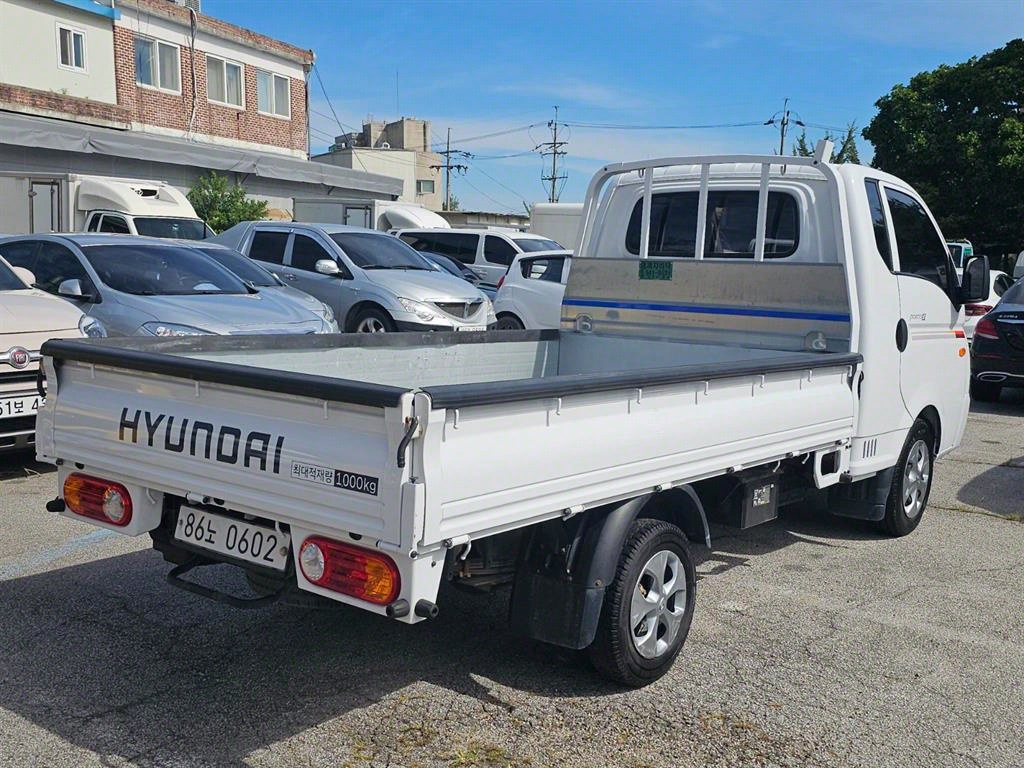 Small Truck Cargo (small) - Vista 4