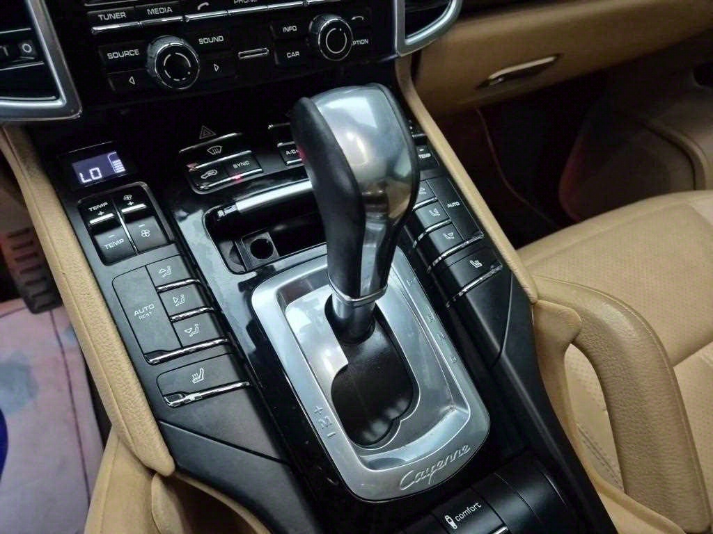 Porsche Cayenne - Vista 8