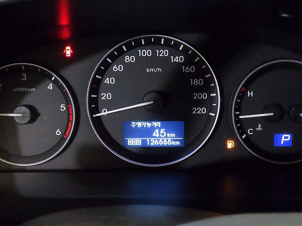 HYUNDAI Starex - Vista 8