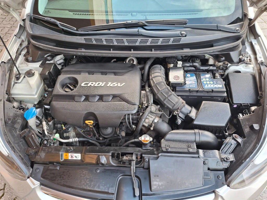 HYUNDAI Avante 2014 Gris - Importación desde Corea - HF Imports Iquique - Foto 13