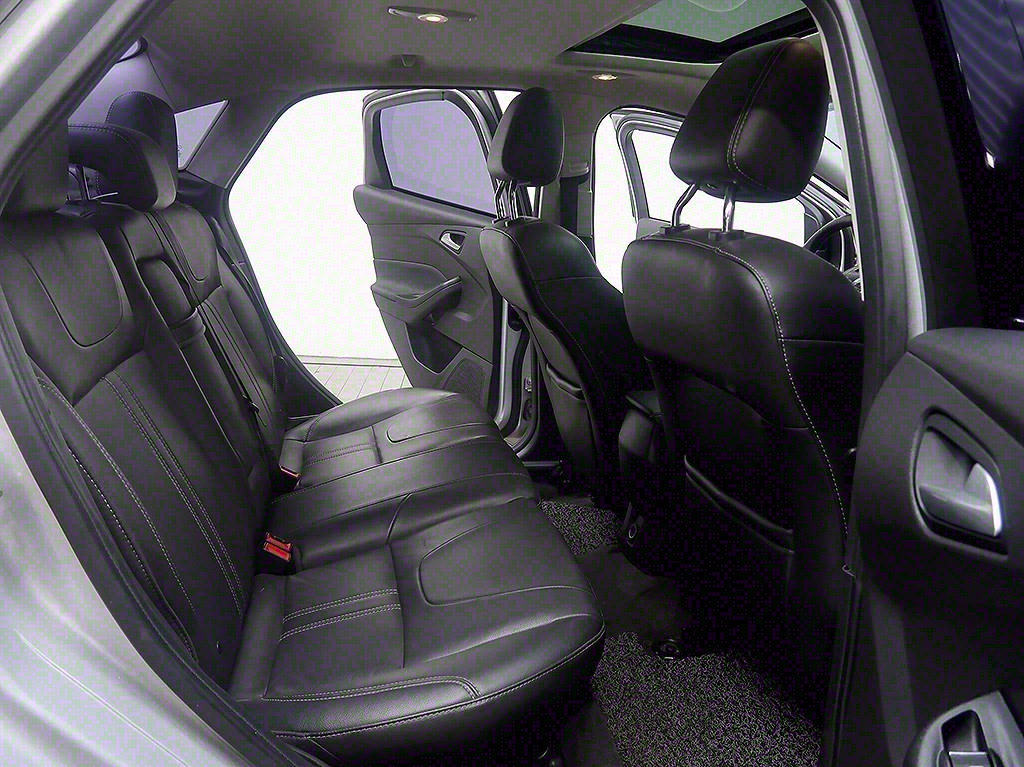 Ford Focus 2012 Rojo - Importación desde Corea - HF Imports Iquique - Foto 12