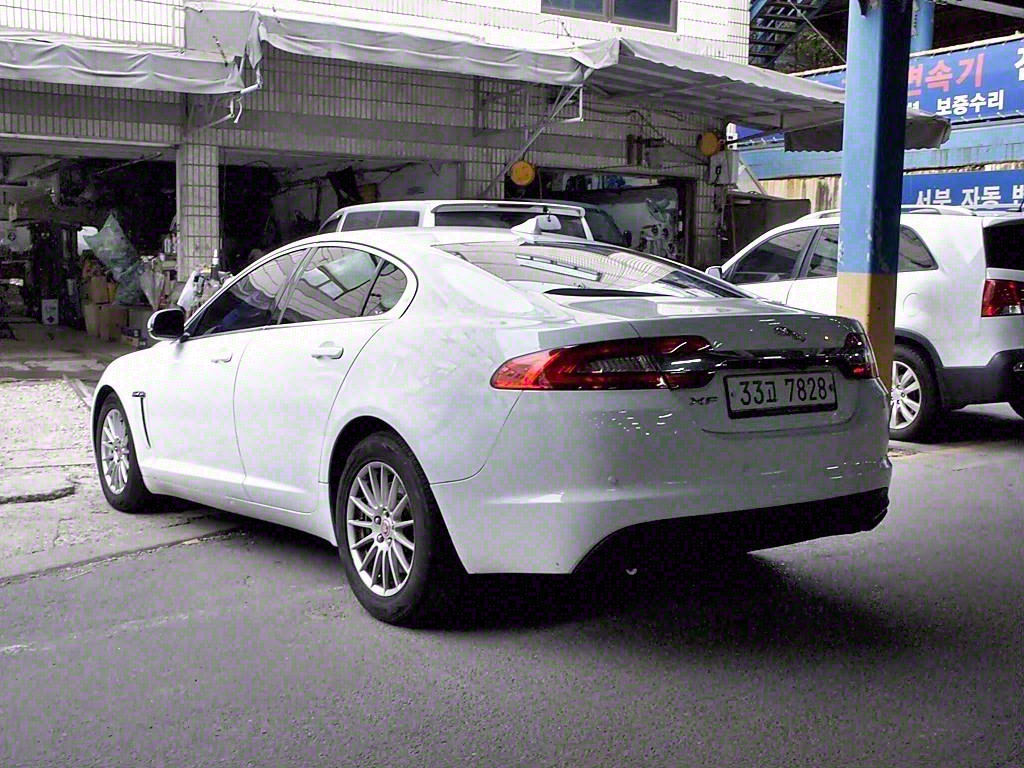 Jaguar XF - Vista 7