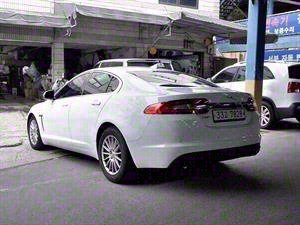 Jaguar XF - Vista 8