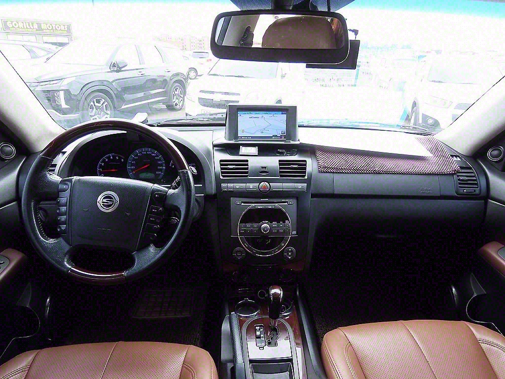 Ssangyong Rexton - Vista 9