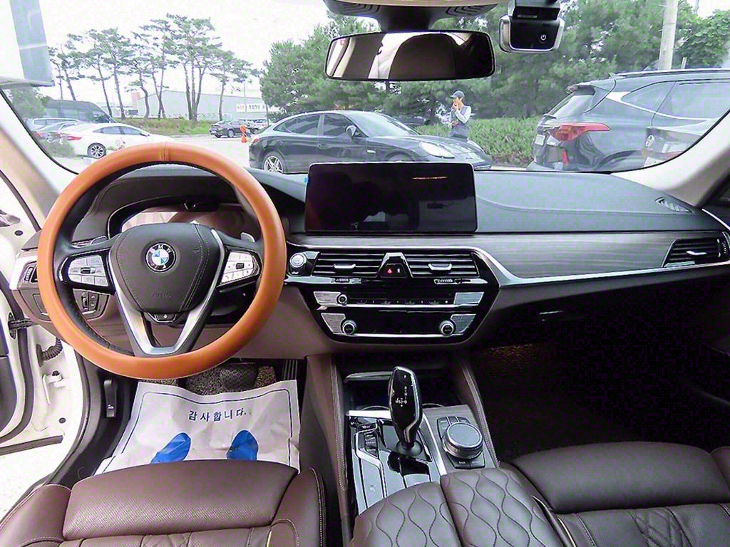 BMW 5 Series - Vista 7