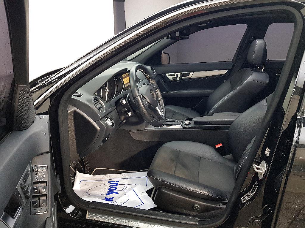 Mercedes Benz C Class - Vista 8