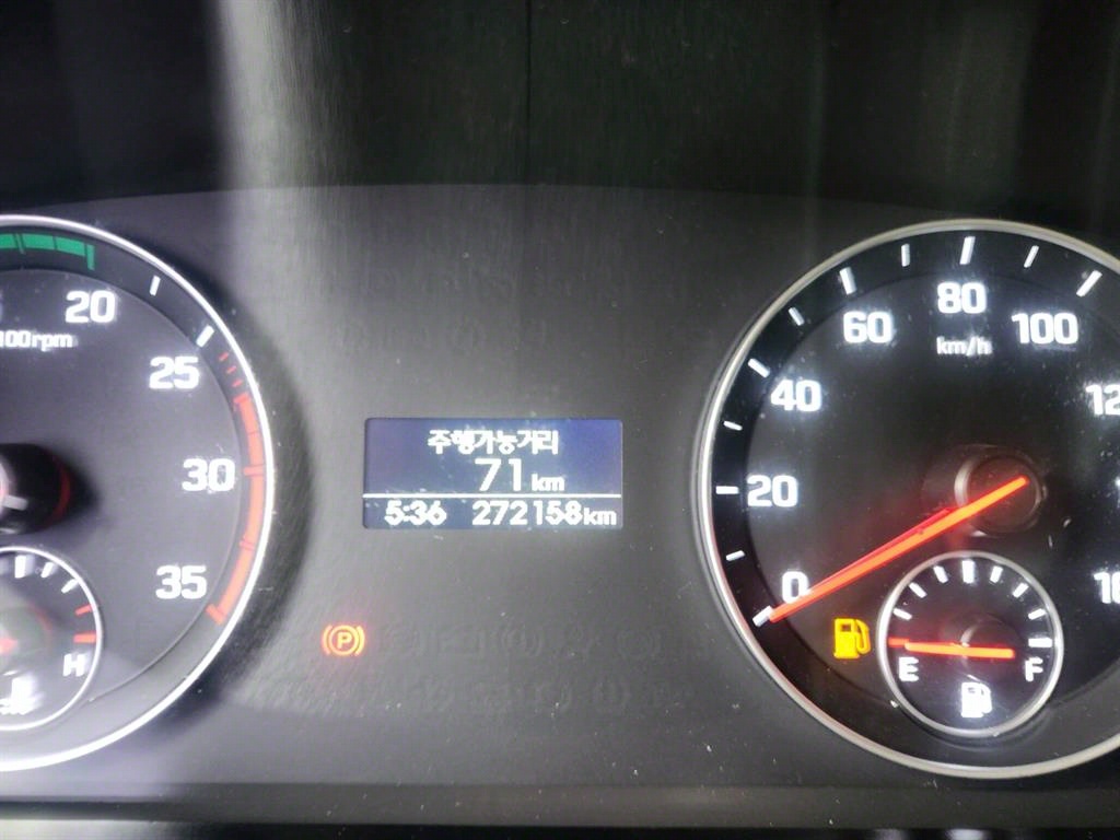 medium and large cargo truck - Vista 8