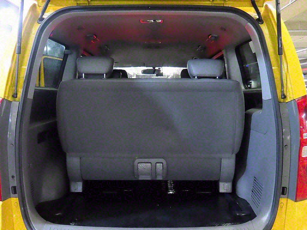 HYUNDAI Starex 2013 Amarillo - Importación desde Corea - HF Imports Iquique - Foto 17