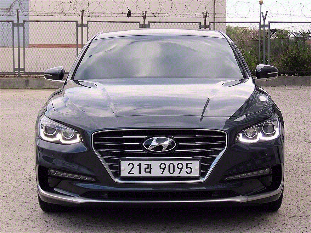 HYUNDAI Grandeur 2018 Gris - Importación desde Corea - HF Imports Iquique - Foto 1