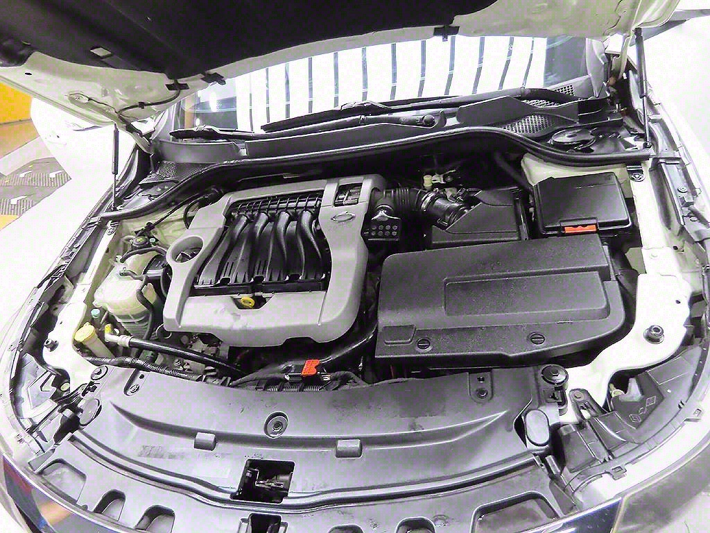 SAMSUNG SM5 2011 Blanco - Importación desde Corea - HF Imports Iquique - Foto 7