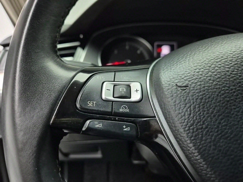 Volkswagen Passat 2018 Gris - Importación desde Corea - HF Imports Iquique - Foto 15