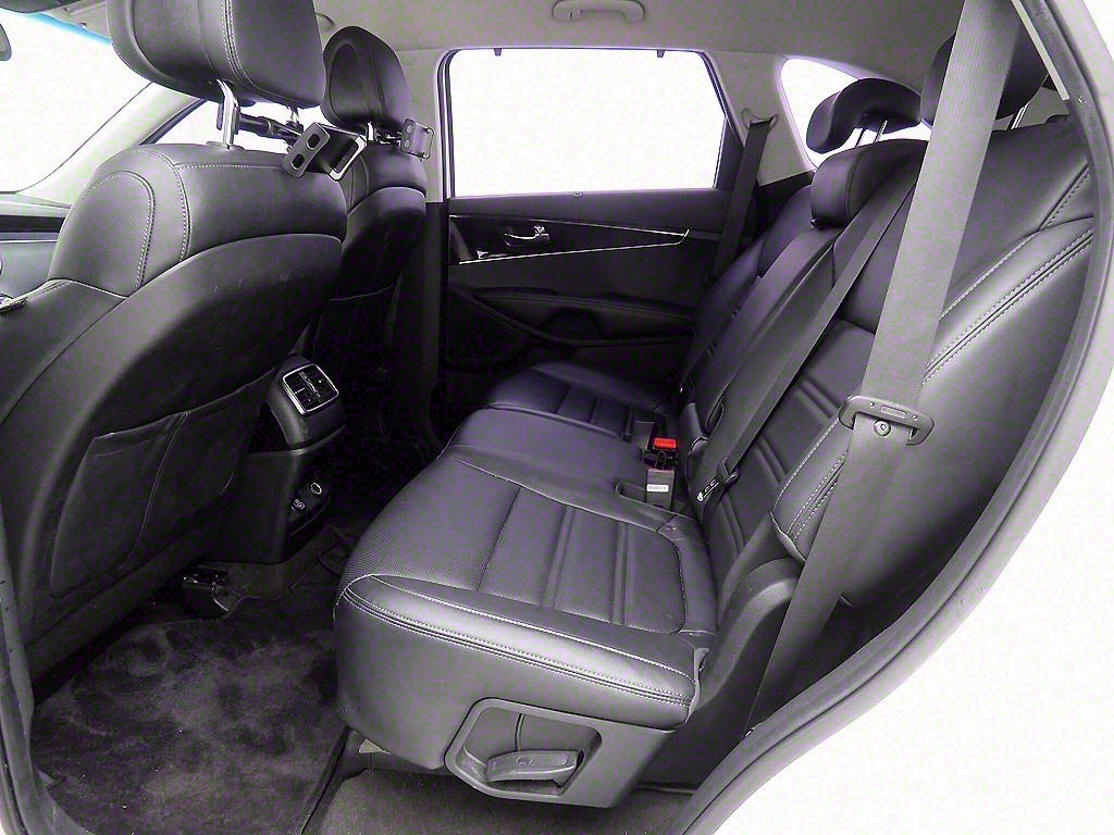 KIA Sorento - Vista 7