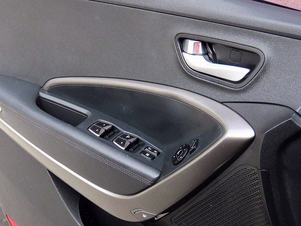 HYUNDAI Maxcruz - Vista 11