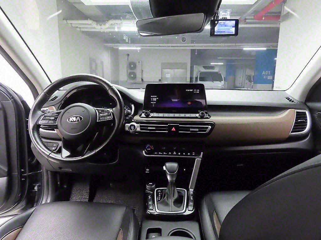 KIA Seltos - Vista 7