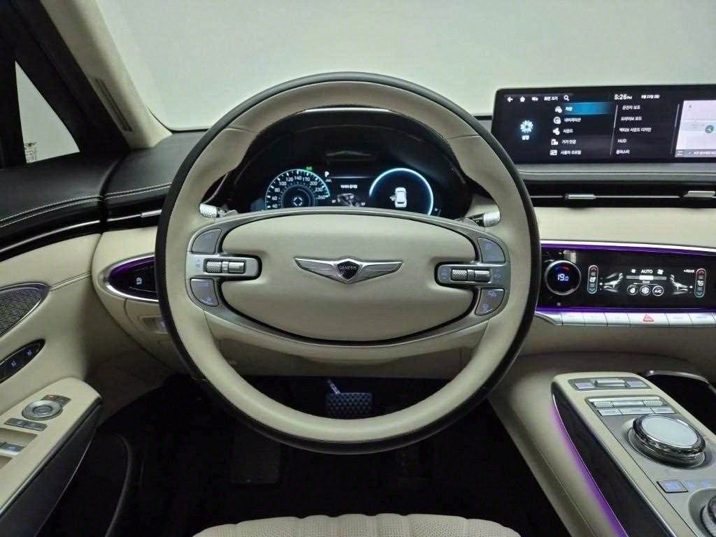 Genesis GV70 - Vista 9