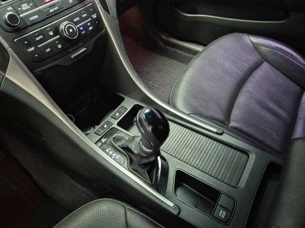 HYUNDAI Sonata - Vista 8