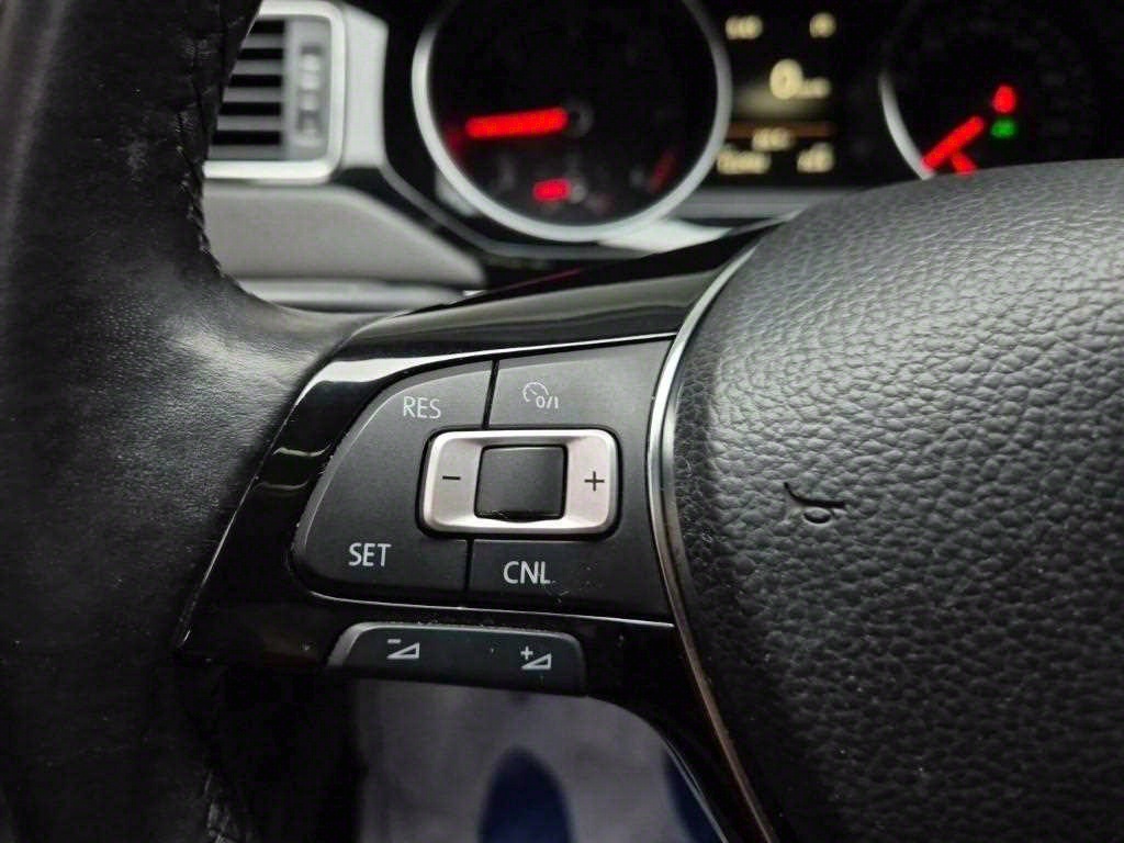 Volkswagen Jetta 2015 Gris - Importación desde Corea - HF Imports Iquique - Foto 16