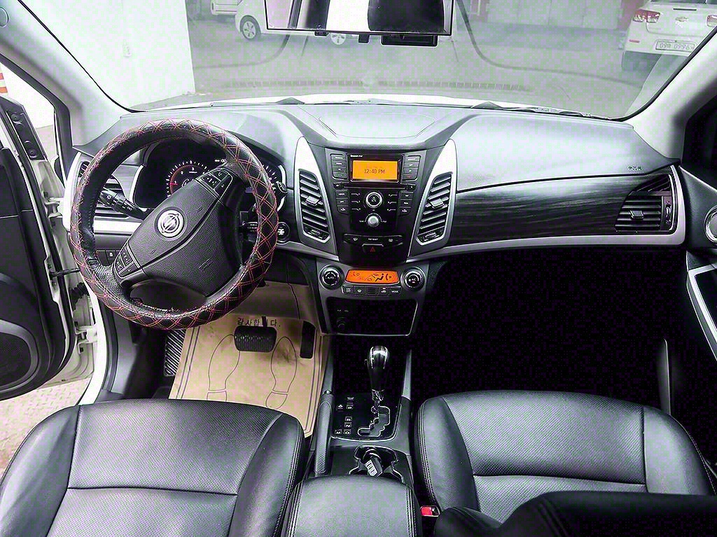 Ssangyong Korando - Vista 9
