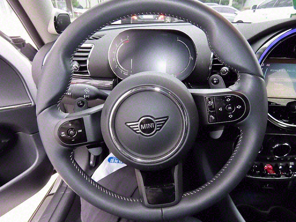 Mini Clubman - Vista 8