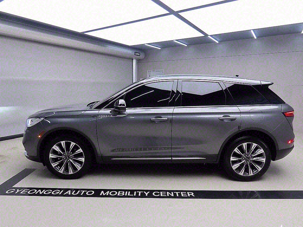 Lincoln Corsair - Vista 4