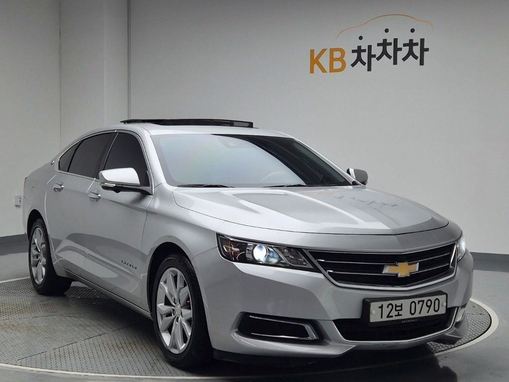 Chevrolet Impala - Vista 4