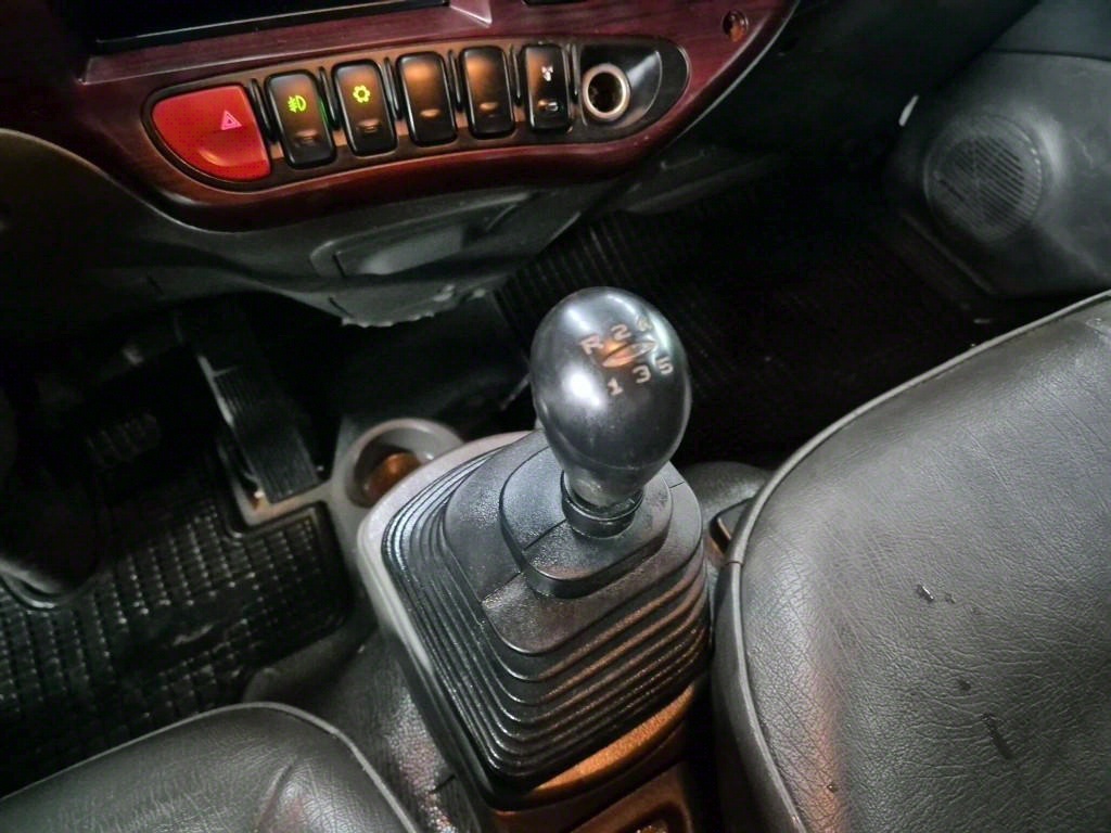 medium and large cargo dump 2014 Blanco - Importación desde Corea - HF Imports Iquique - Foto 18