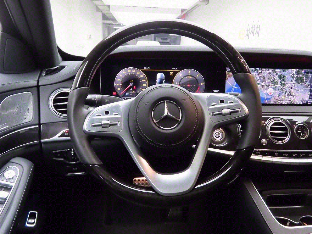 Mercedes Benz S Class - Vista 8