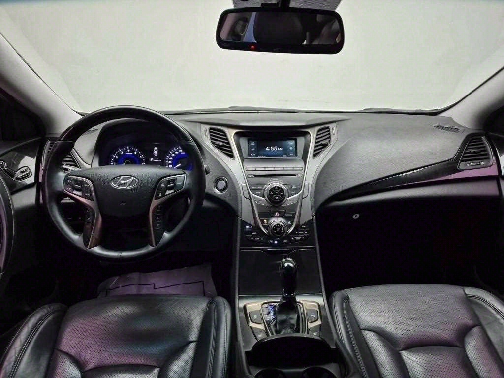 HYUNDAI Grandeur - Vista 7