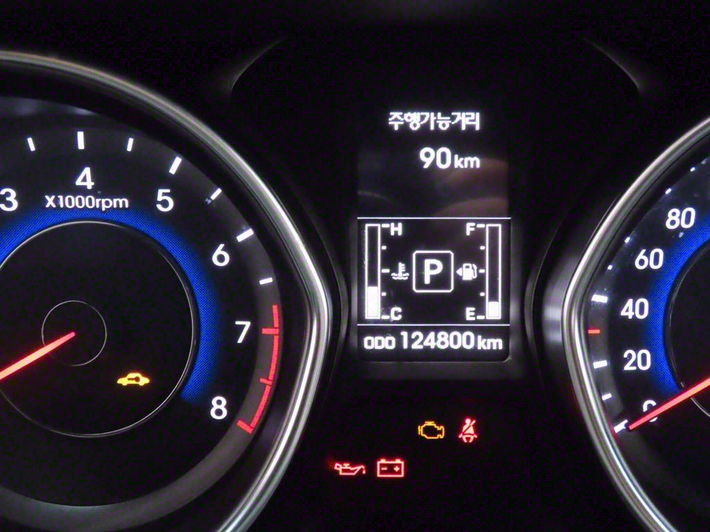 HYUNDAI Avante - Vista 8