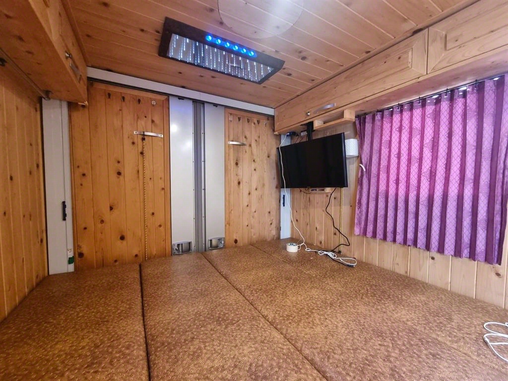 medium and large cargo Special - Vista 9