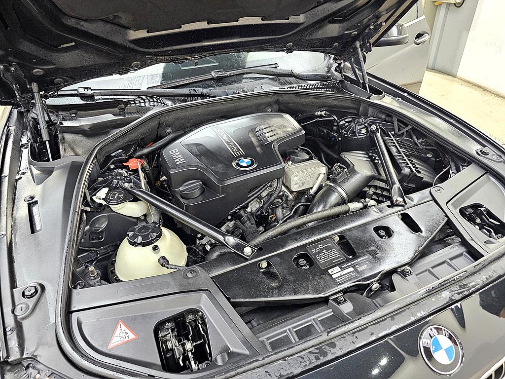 BMW 5 Series - Vista 6