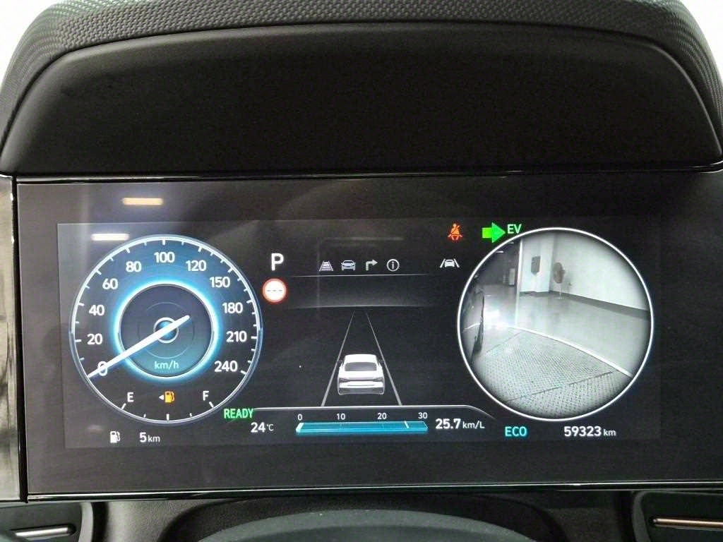 HYUNDAI Avante - Vista 6