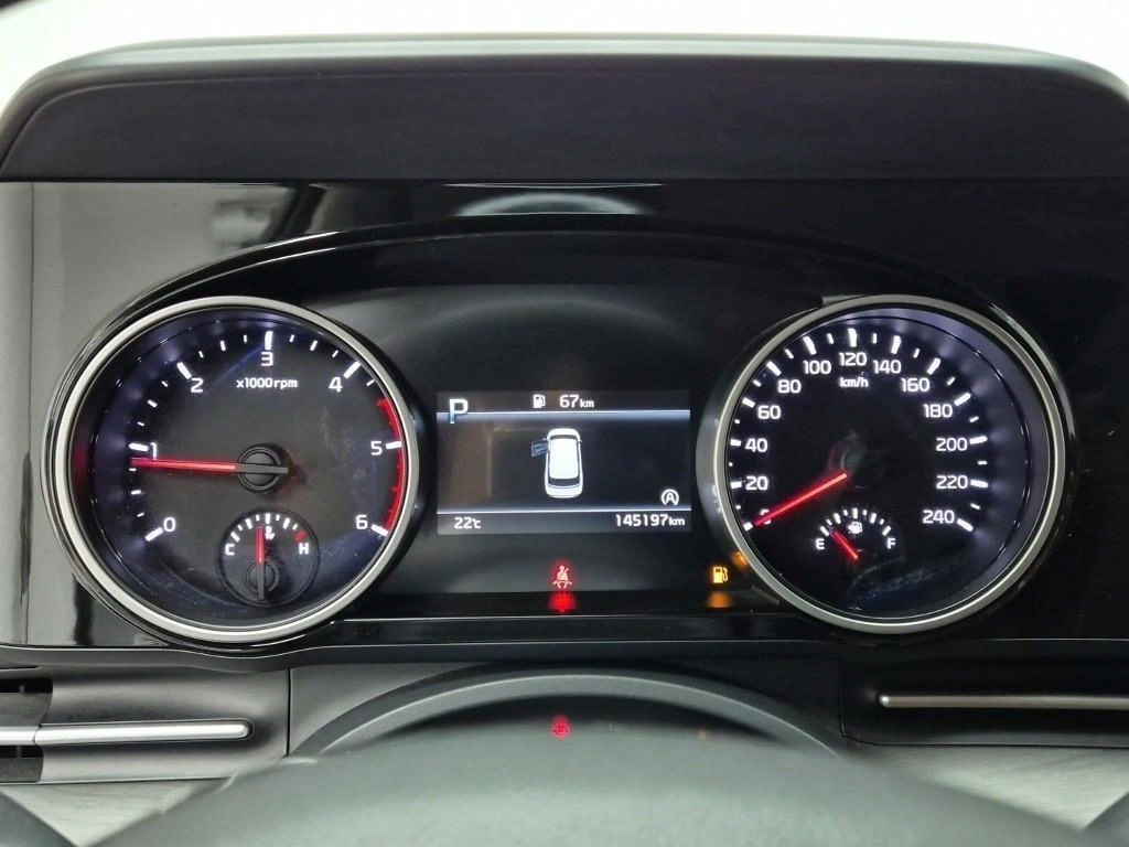 KIA Carnival - Vista 6