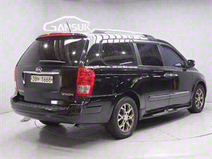 KIA Carnival - Vista 8