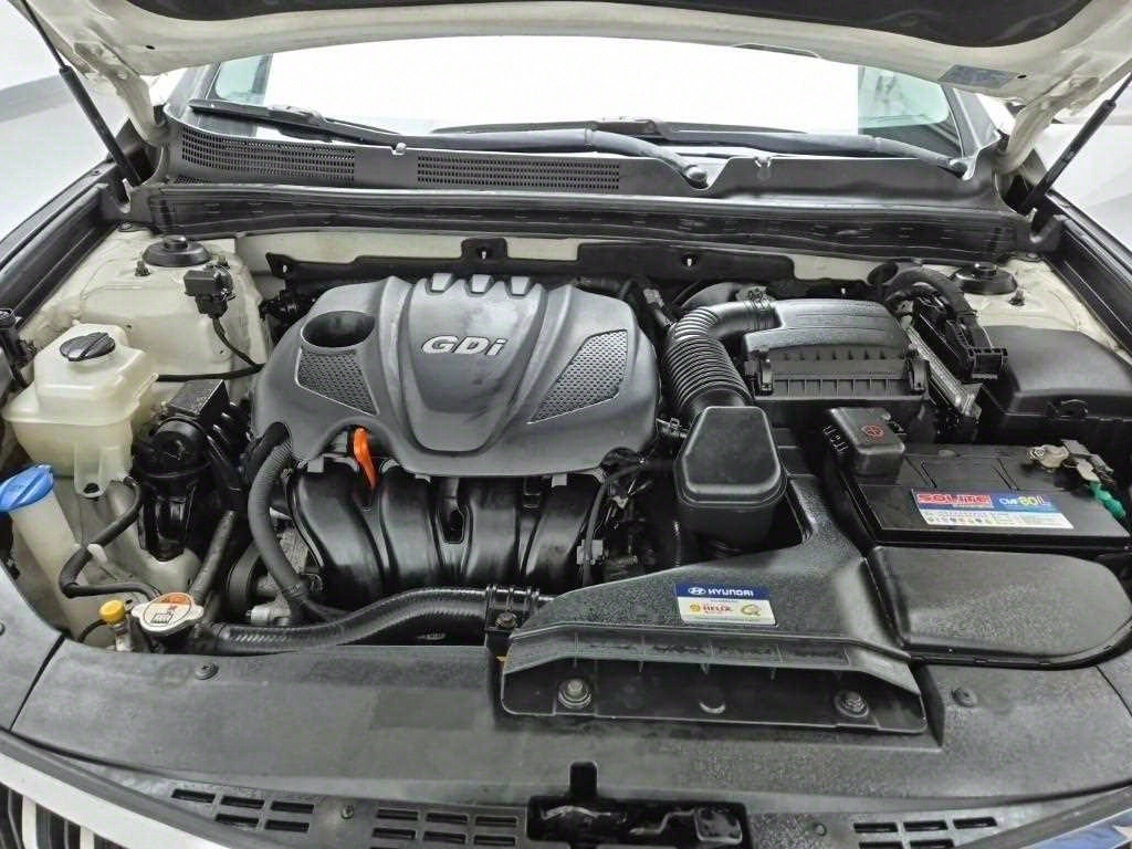 HYUNDAI Grandeur - Vista 5