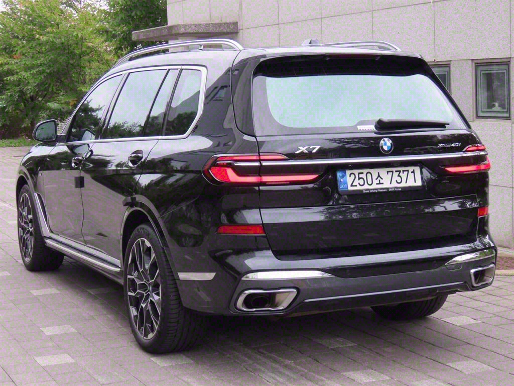 BMW X7 - Vista 7