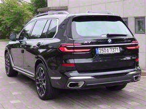 BMW X7 - Vista 8
