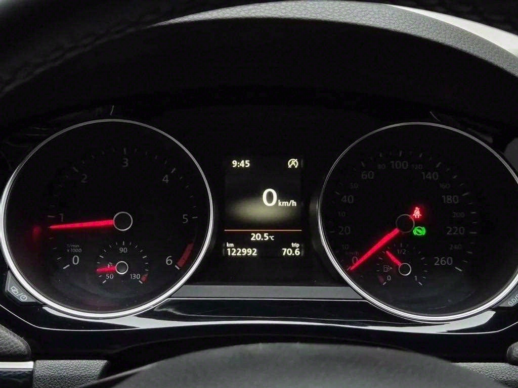 Volkswagen Jetta - Vista 6