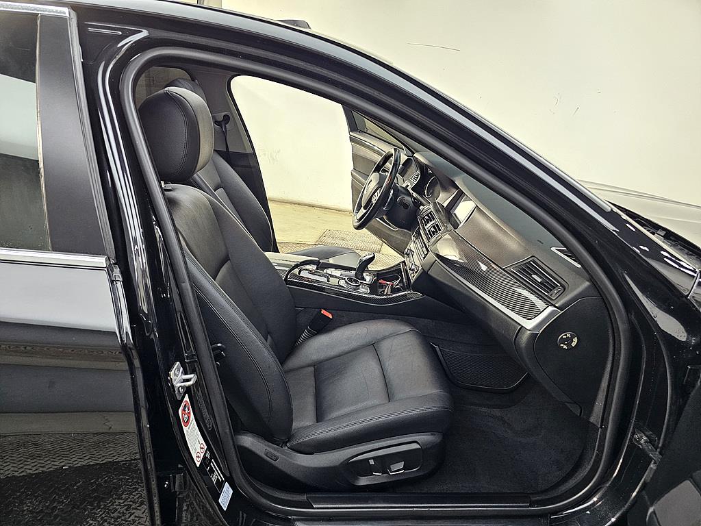 BMW 5 Series - Vista 11