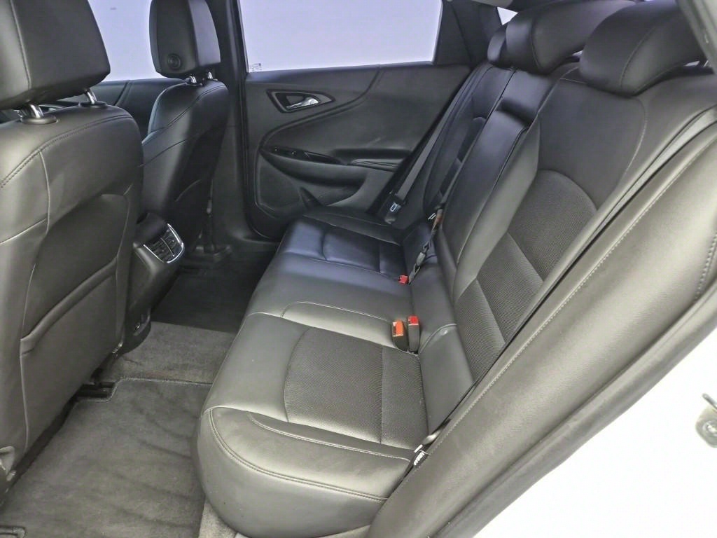 Chevrolet Malibu - Vista 8