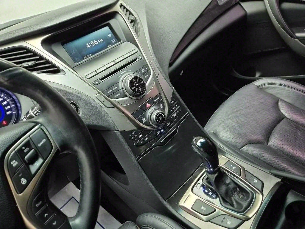 HYUNDAI Grandeur - Vista 10