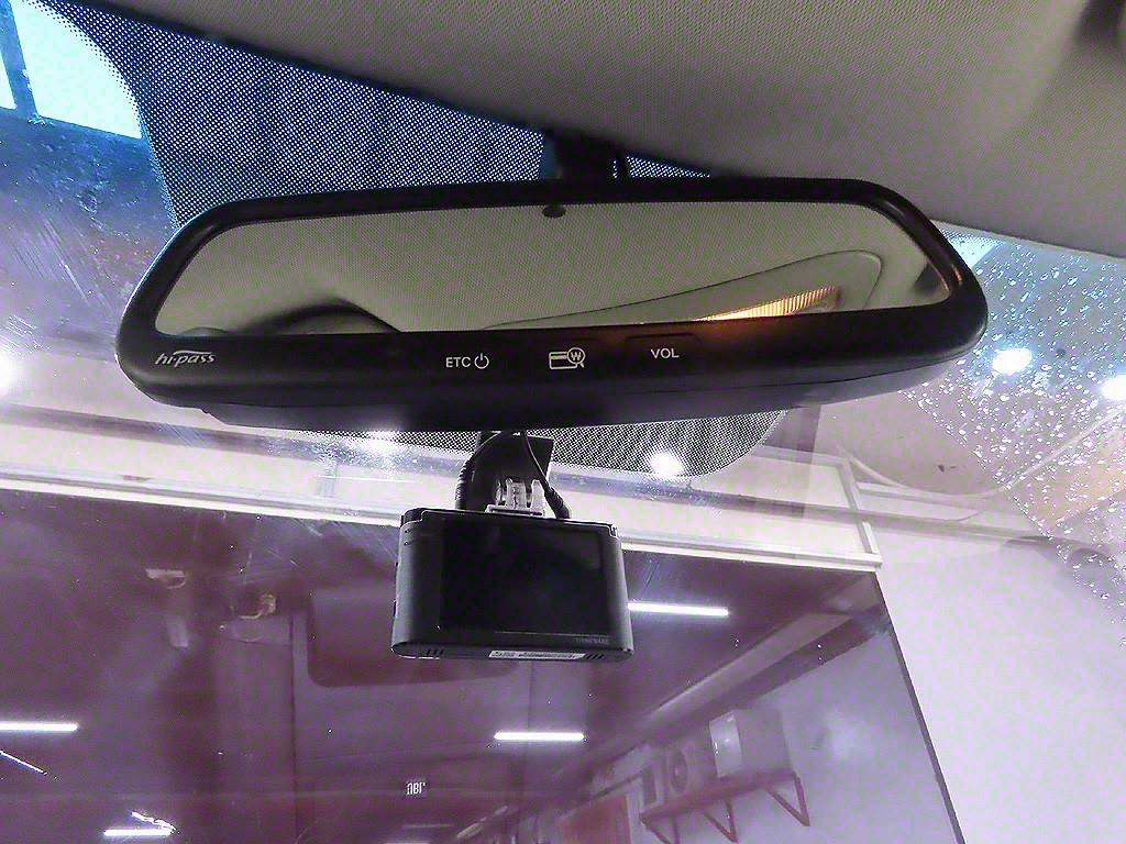 KIA Carnival - Vista 11