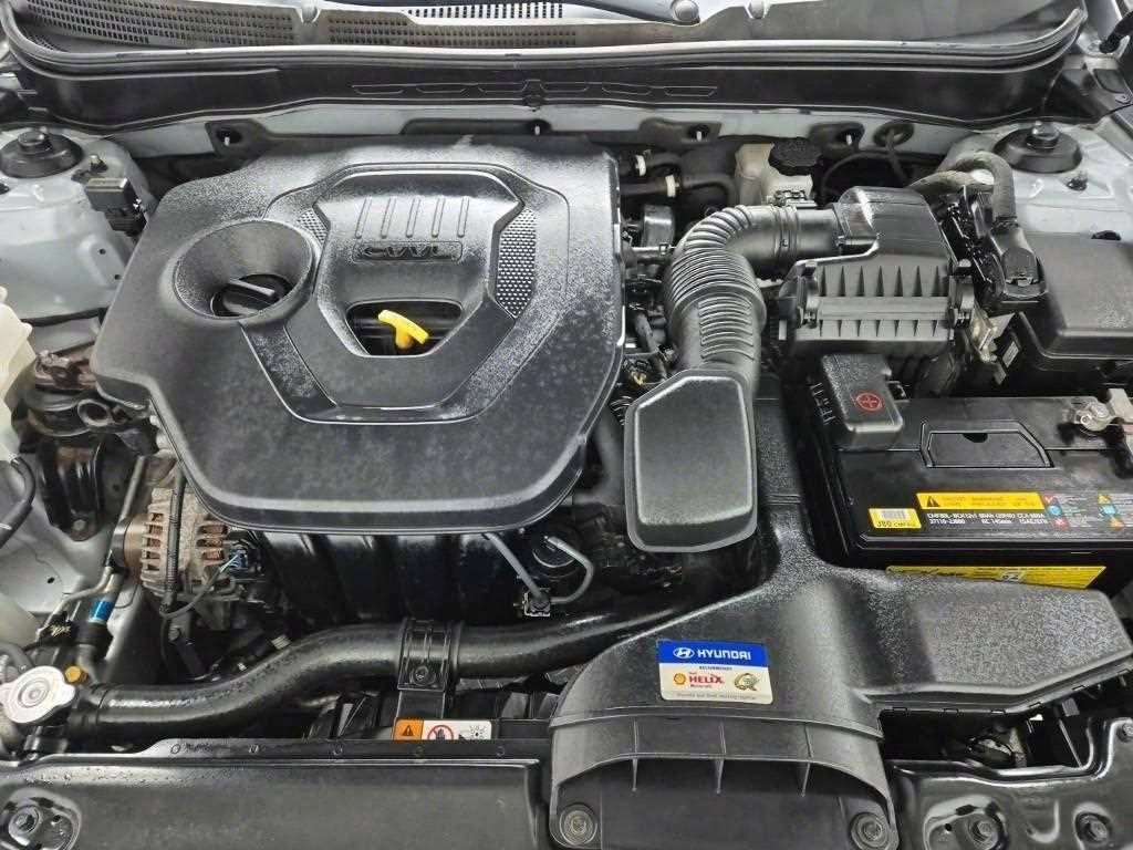 HYUNDAI Sonata - Vista 5