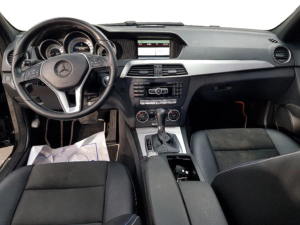 Mercedes Benz C Class - Vista 5