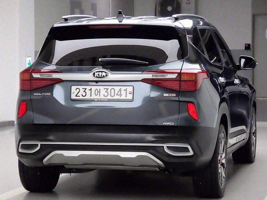 KIA Seltos - Vista 4