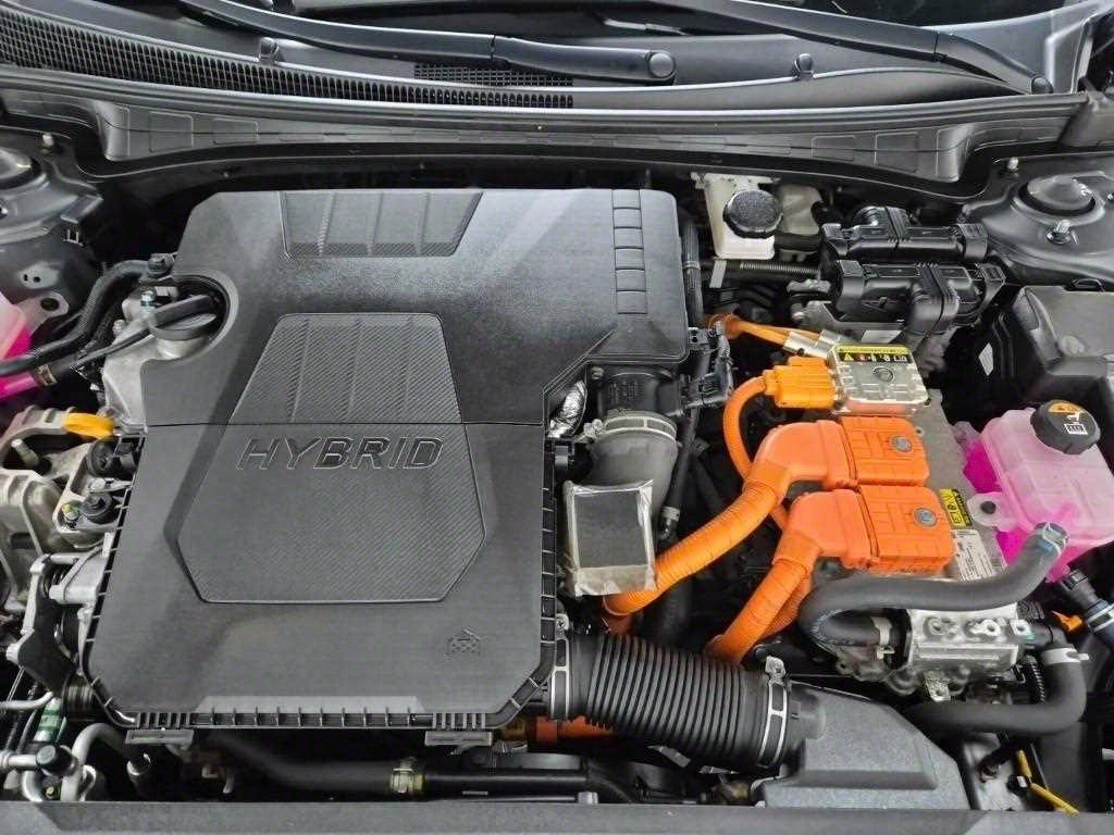 HYUNDAI Avante - Vista 5