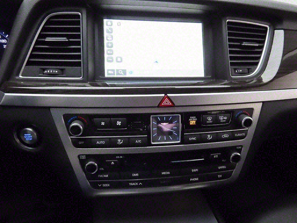 Genesis G80 - Vista 9