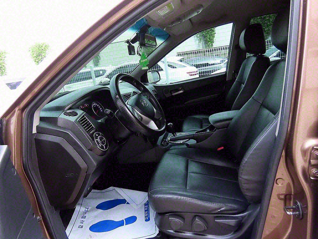 Ssangyong Korando - Vista 5